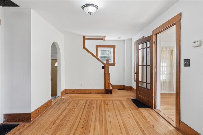 Building Photo - 751 Holmes Rd