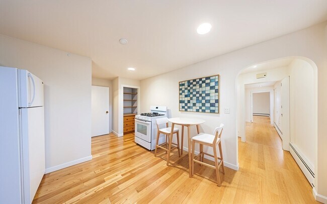 Primary Photo - 1026 Chestnut St