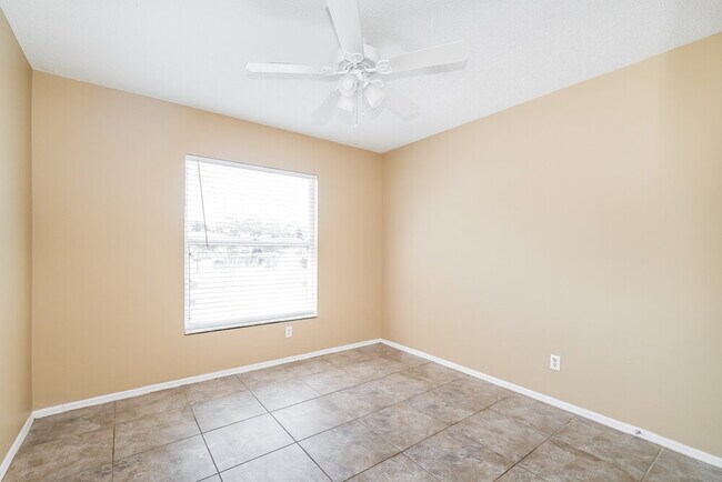 Building Photo - 6311 7th St Ct E