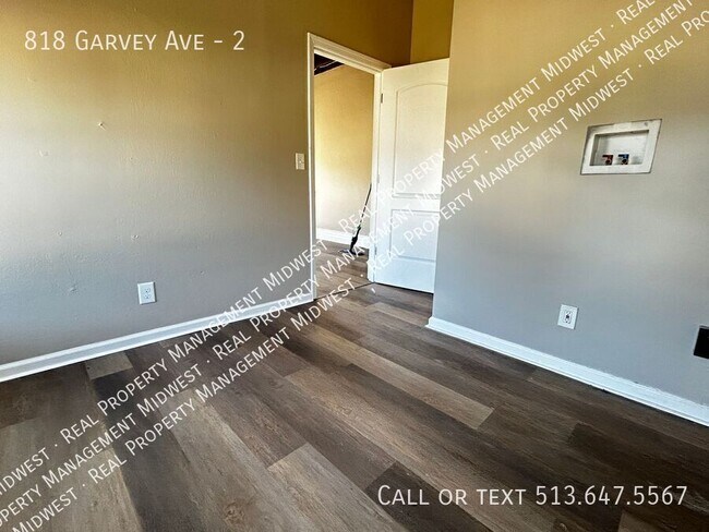 Building Photo - 818 Garvey Ave