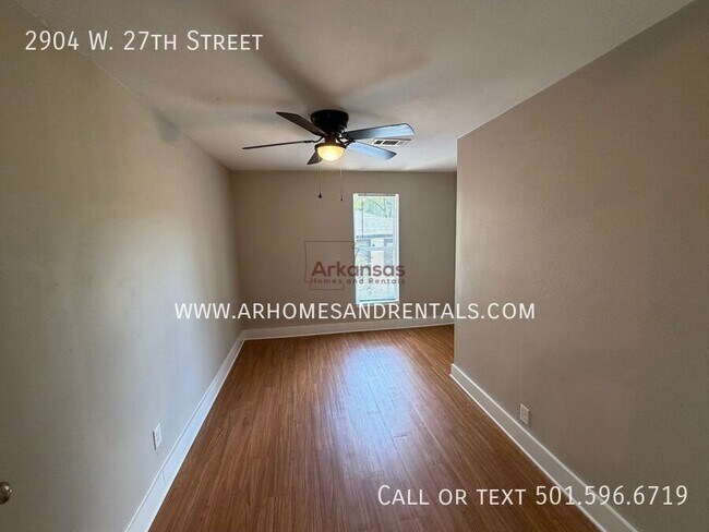 Building Photo - 2904 W 27th St