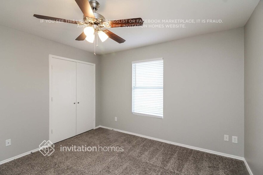 Building Photo - 2940 Marco Dr