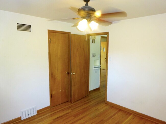 Building Photo - Two Bedroom Apartment With Hardwood Floors...