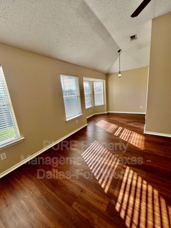 Building Photo - 1714 Ryanfeld Dr