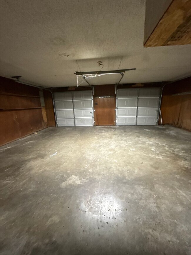 Building Photo - 1505 Parkview St