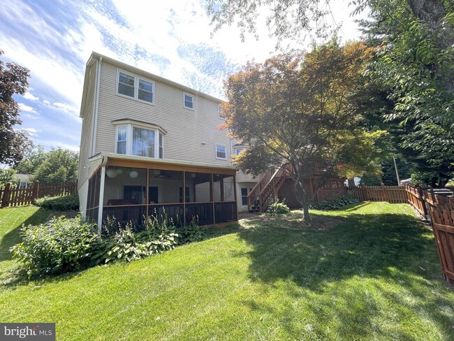 Building Photo - 502 Clagett St SW