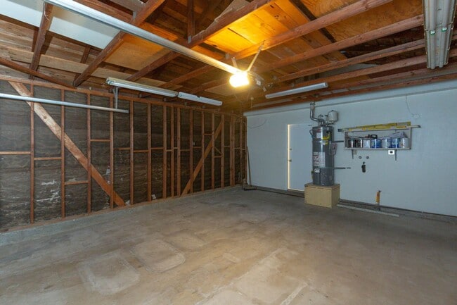 Building Photo - Single Story 3 Bed 2 Bath Home in Poway- Silverset Park