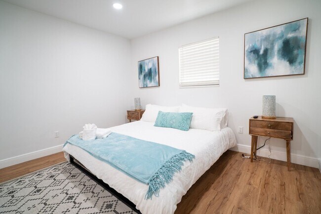 Building Photo - Beautiful Spacious Stylish near Busch Gardens at Crenshaw