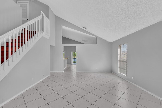 Building Photo - 22492 Middletown Dr