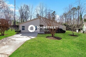 Building Photo - 3 Bedroom Pet-Friendly Home in Mint Hill, NC with Main Street Renewal