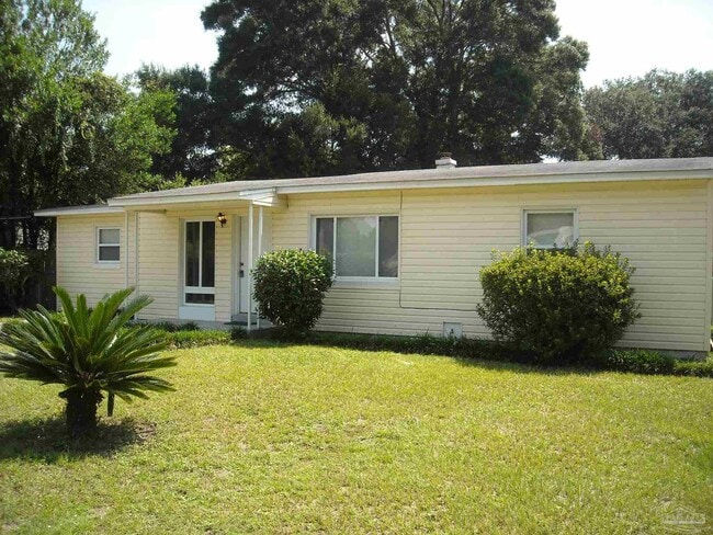 Primary Photo - 404 Clairmont Dr