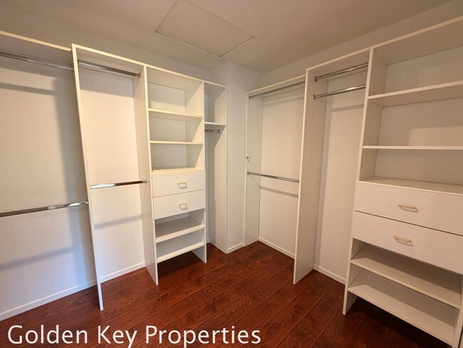 Building Photo - Move-in ready 4 bedroom / 3 bathroom home in Oceanside!