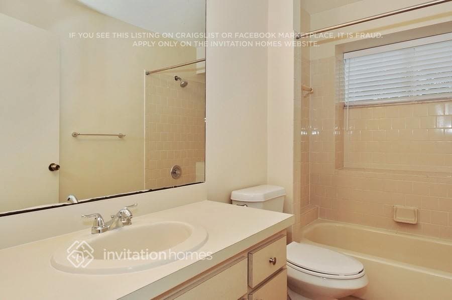 Building Photo - 317 Sand Ridge Dr