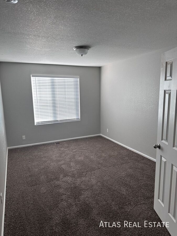 Building Photo - 18252 E 52nd Ave