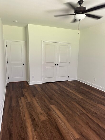 Bedroom door/closet - 1601 Auburn St