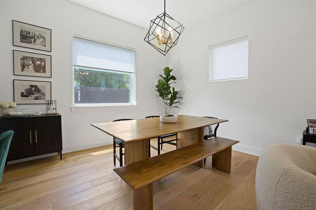 Building Photo - 5806 Sutherlin Rd