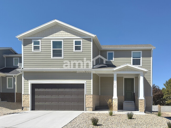 Building Photo - 8937 Royal Ln