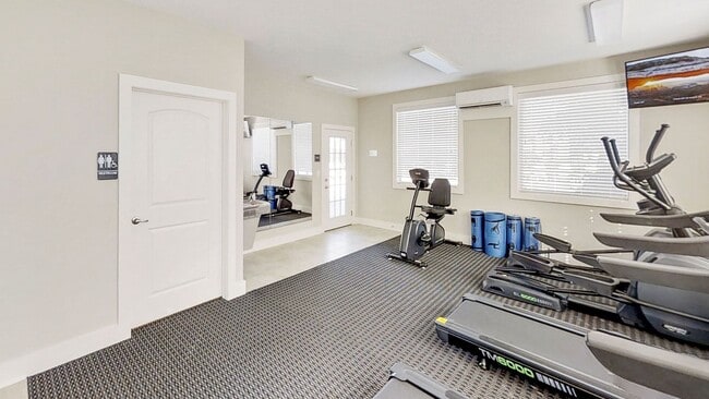 Building Photo - 1581 Gilmore Park Ave