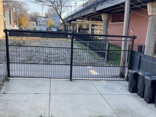 Building Photo - 1939 S Sawyer Ave