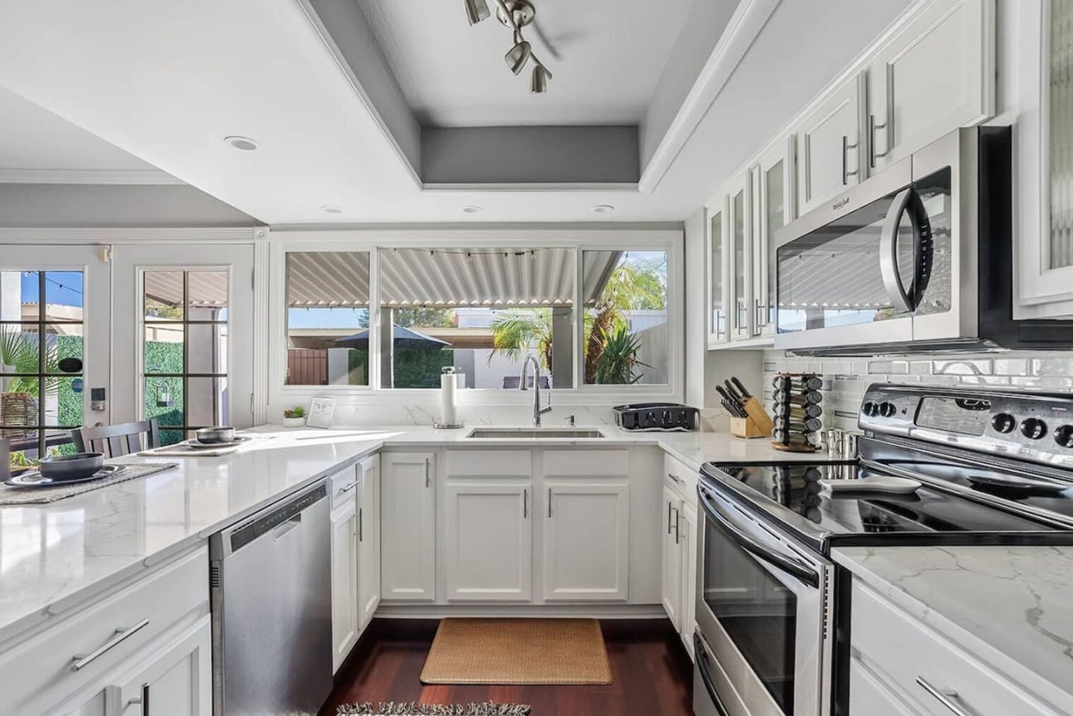 Building Photo - 8242 E Orange Blossom Ln