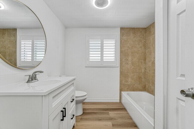 Building Photo - Updated three bed two bath house in Thousand Oaks with attached garage