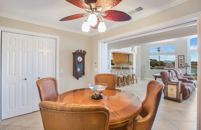 Building Photo - 218 Highland St