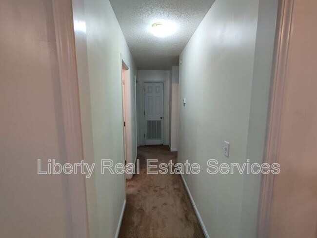 Building Photo - 801 Hopeton Ct
