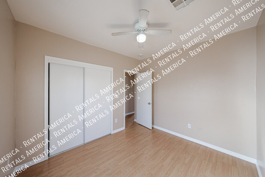 Building Photo - 713 N 9th St