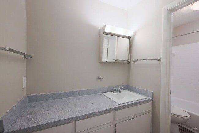 Building Photo - Spacious 1-Bedroom Living Near Emory & Toco Hills | 672 SF