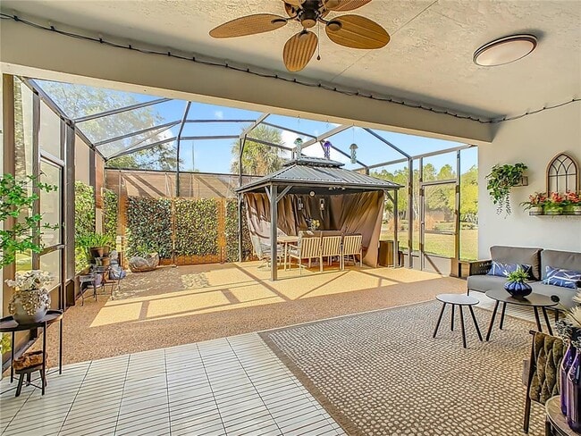 Building Photo - 790 Carmel Ln