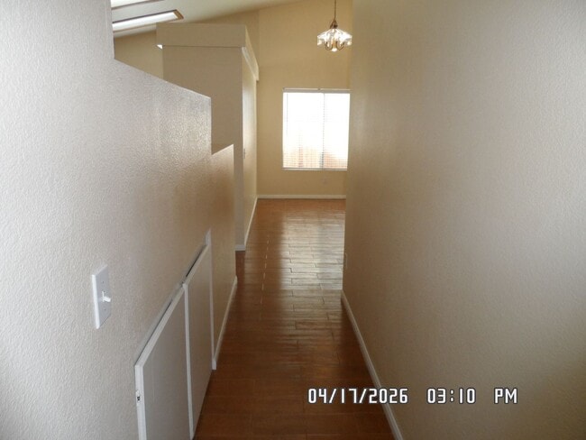 Building Photo - 3 Bedrooms, 2 Bathrooms, approx. 1392 sq. ft., 2 Car Garage, Covered Patio, Fenced, Play house,