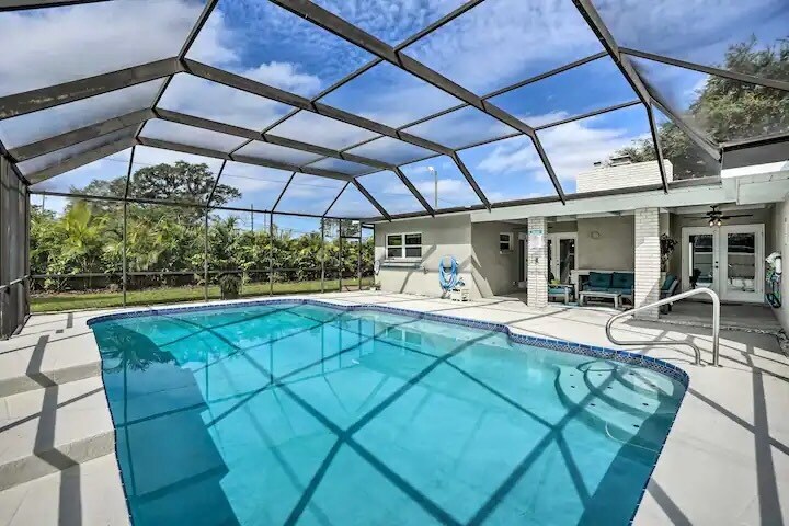 Building Photo - 2 Booth Blvd