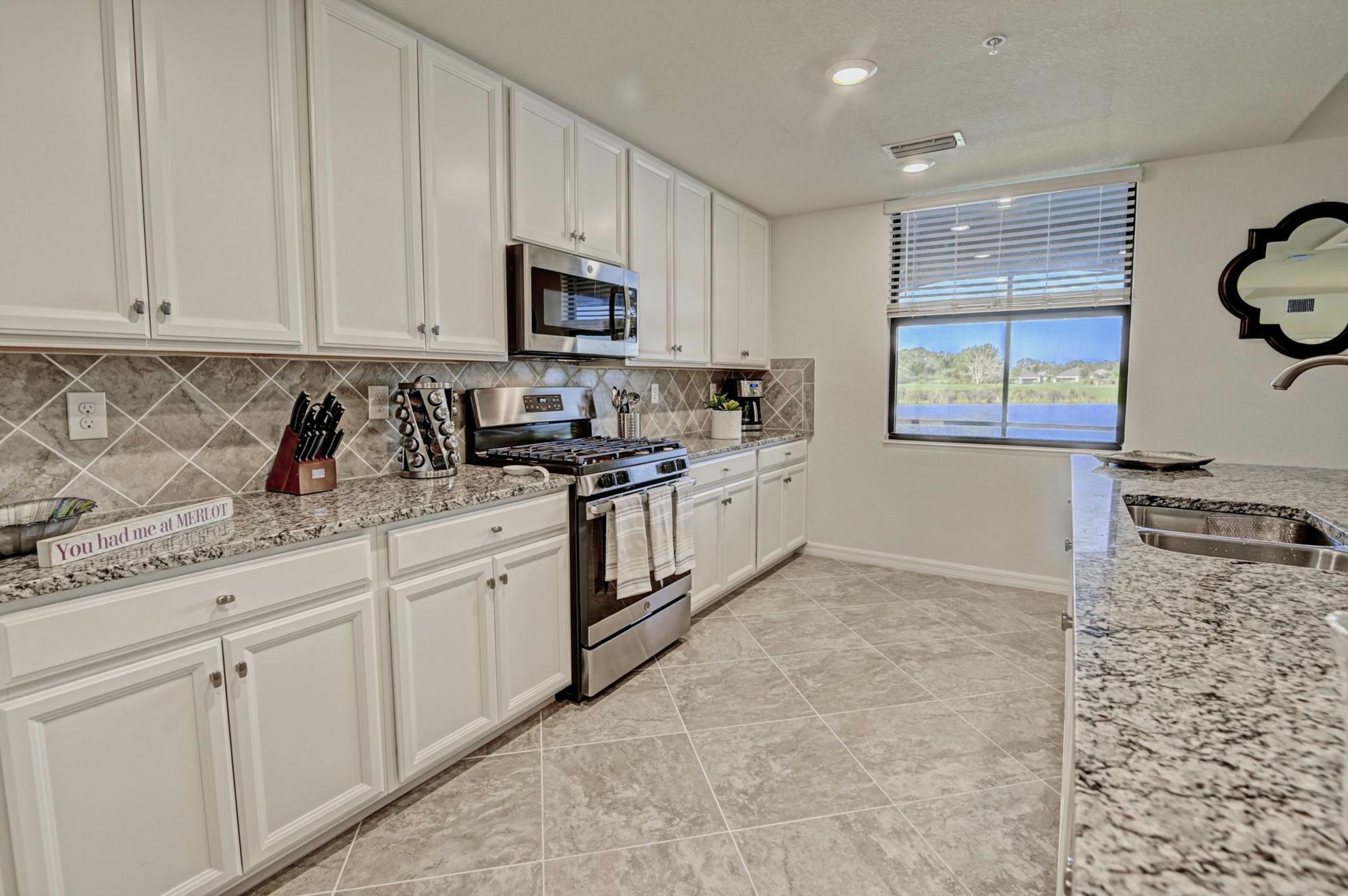 Building Photo - 5934 Wake Forest Run