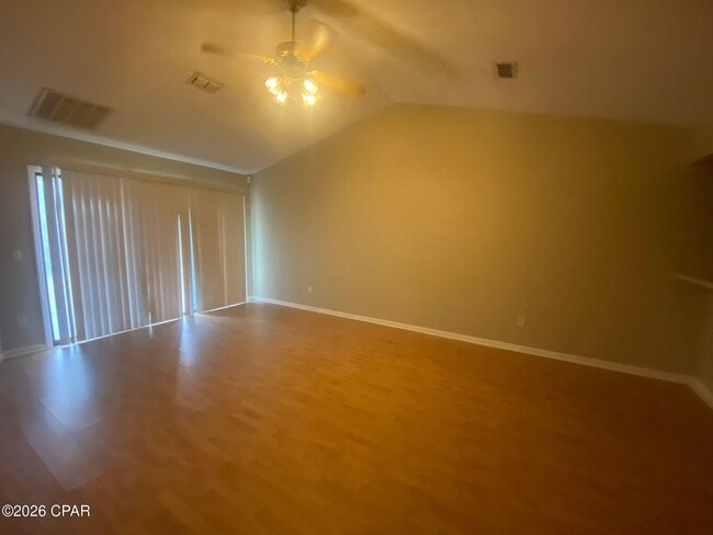 Building Photo - 136 Kristine Blvd