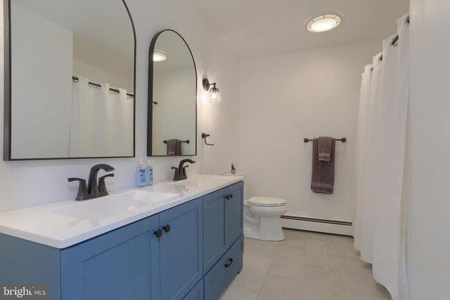 Building Photo - 137 Apple Ln