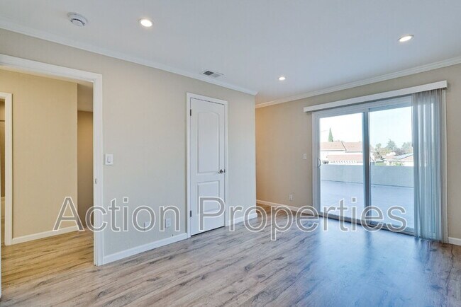 Building Photo - 135 Brenton Ct