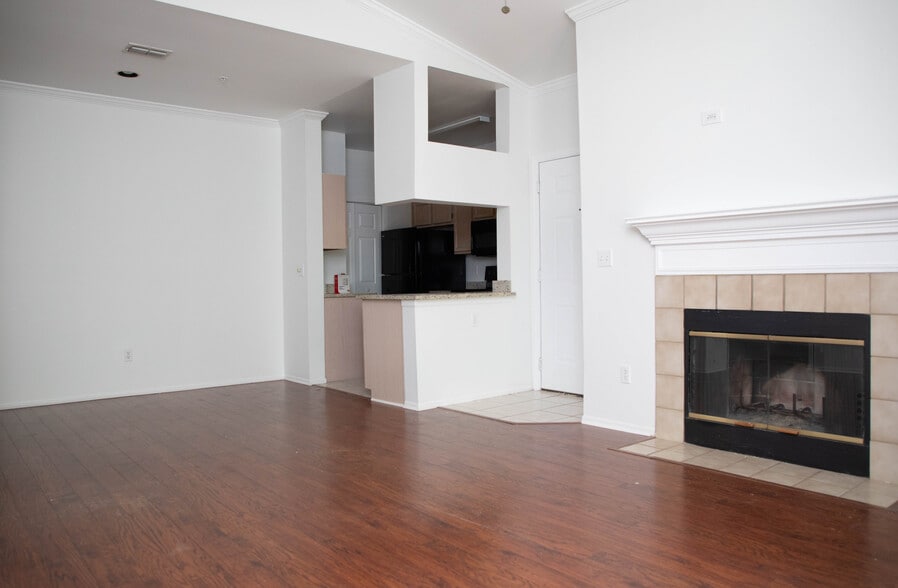 Building Photo - 140 Veracruz Dr