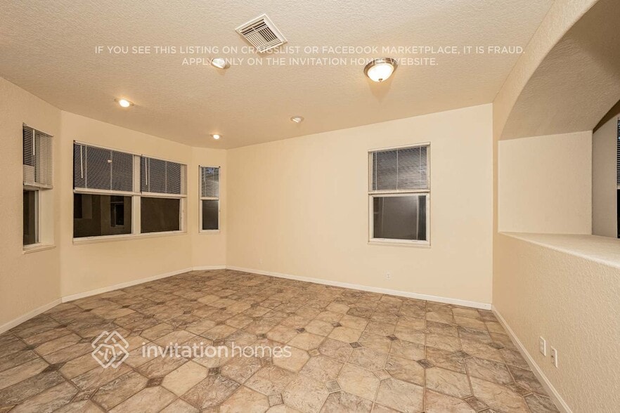 Building Photo - 1504 Siena Ln