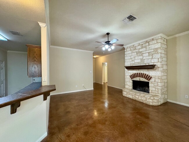 Building Photo - Duplex