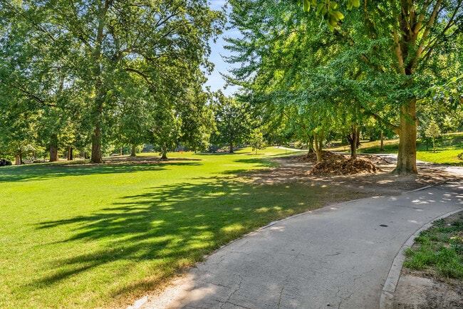 Building Photo - 1055 Piedmont Ave NE