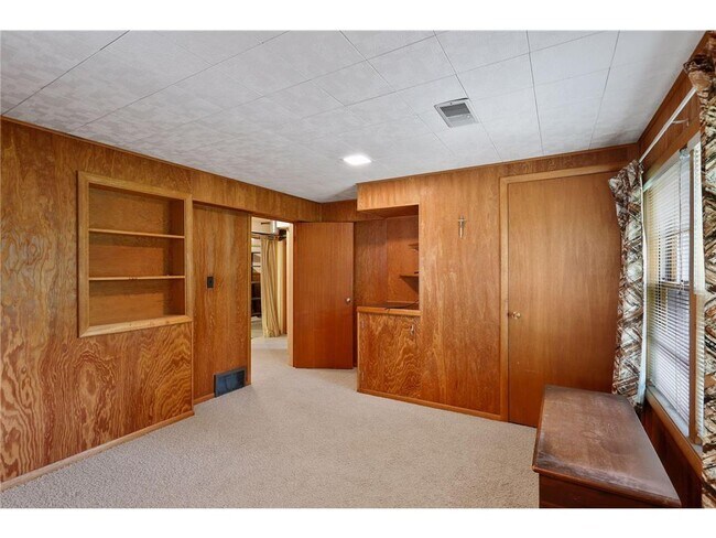 Building Photo - 5233 Danens Dr