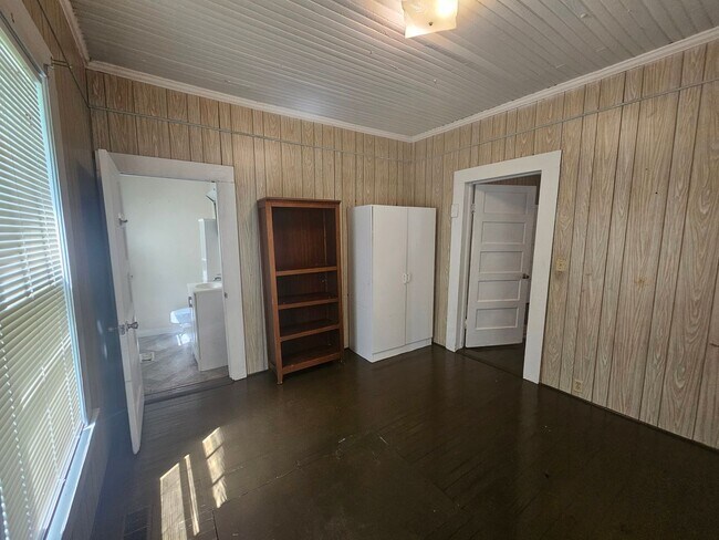Building Photo - 3829 Stevens St