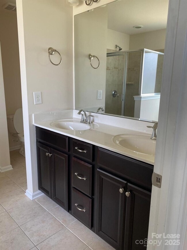 Building Photo - 14425 Green Birch Dr