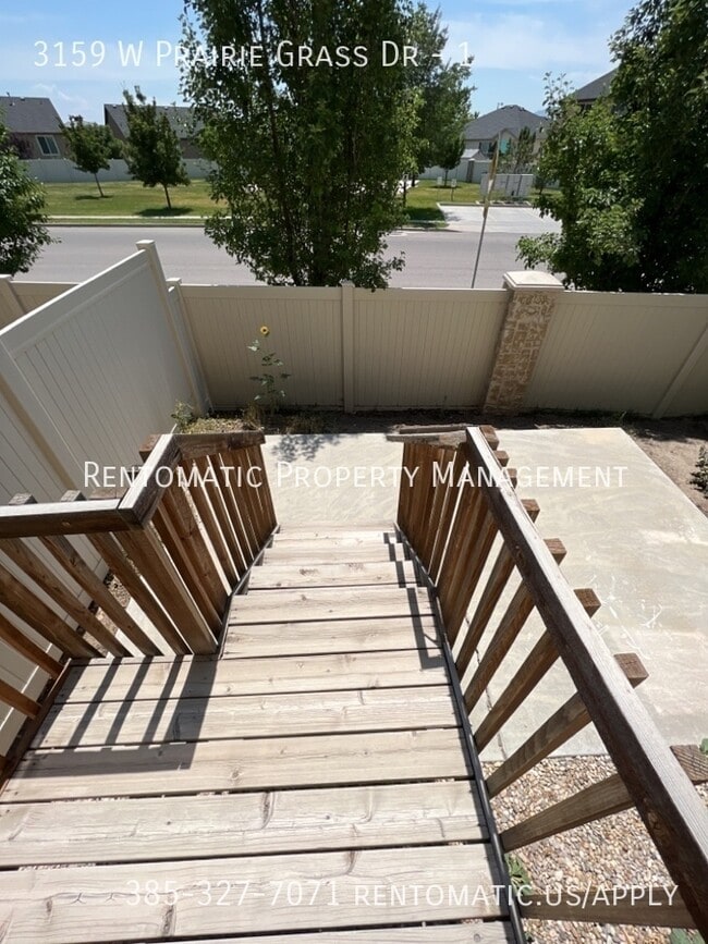 Building Photo - 3159 W Prairie Grass Dr