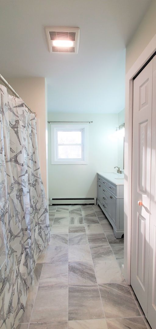 Building Photo - Renovated Farmhouse, 30+ Acres with Pole Barn!