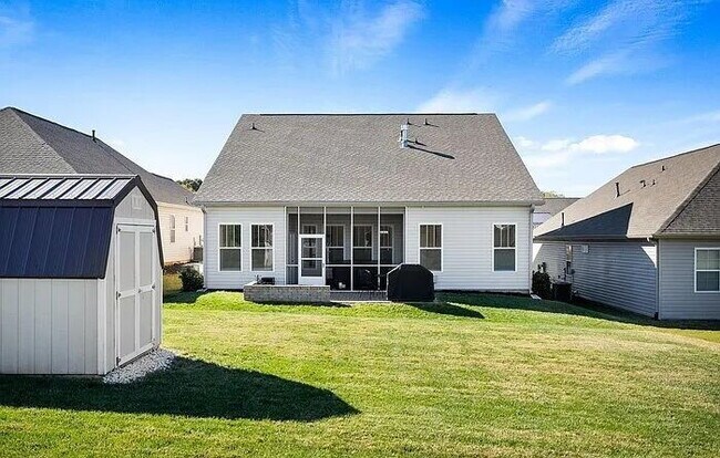 Building Photo - Spacious 4-Bedroom Retreat with 3 Full Baths in Anderson's Prime Location!