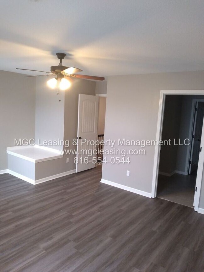Building Photo - Beautiful Serrano Townhome with Walk-out Basement