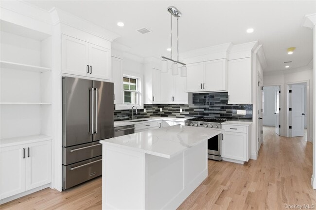 Building Photo - 6 Cammerer Ave