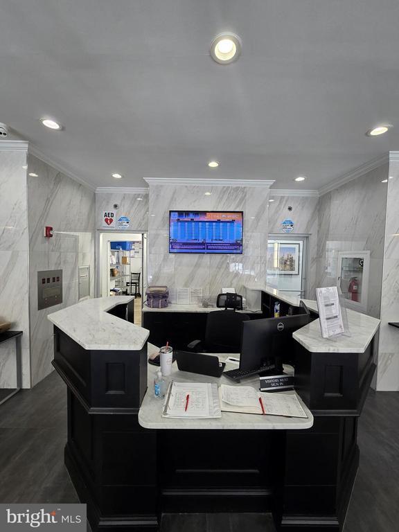 Building Photo - 2101 Chestnut St