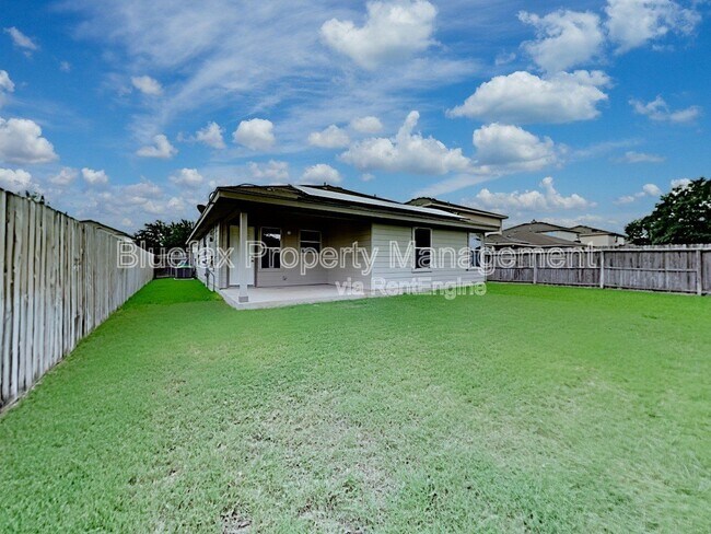 Building Photo - 9723 Connemara Bend